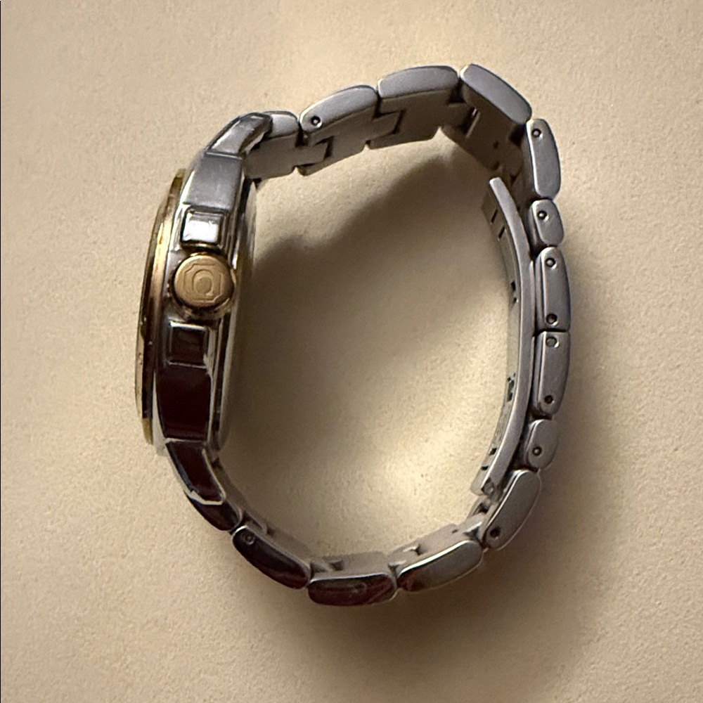 Coach Silver and Gold Tone Men's/Women’s (fitted) Watch - Picture 3 of 8